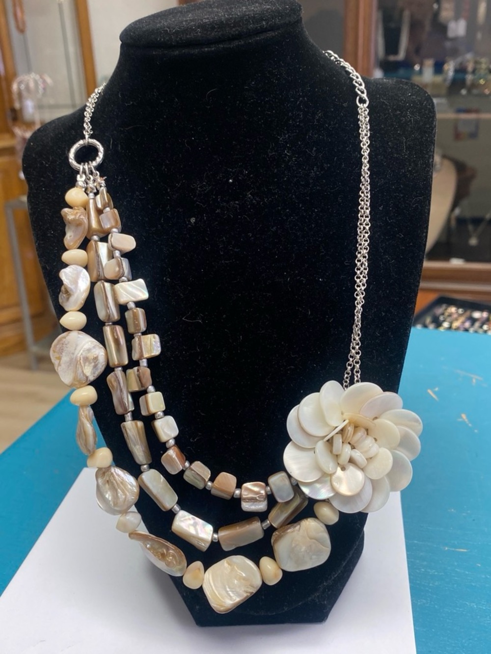NY Collection Multi-Strand Mother-of-Pearl Flower Necklace - Cream & Taupe